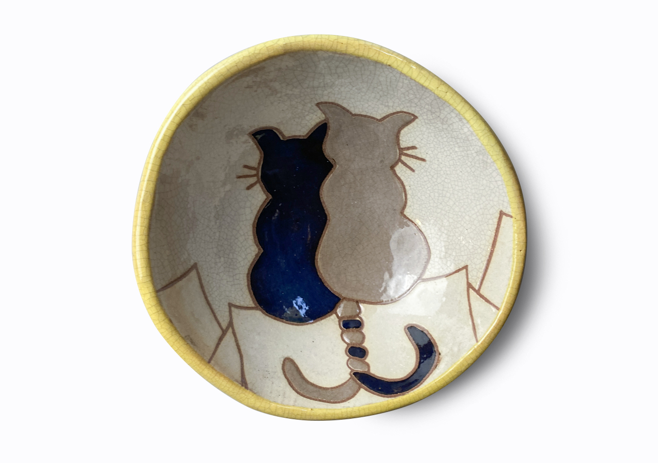 Kéményes macskás tál