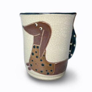 Sárga ruhás tacskós kávés bögre